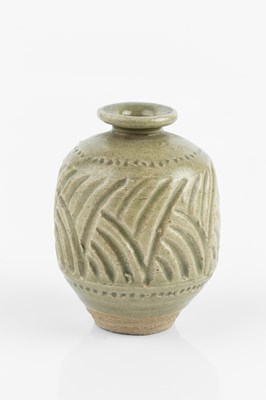 Lot 501 - Katharine Pleydell-Bouverie (1895-1985) Vase...