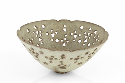 Lot 511 - Ian Godfrey (1942-1992) Bowl oatmeal glaze,...