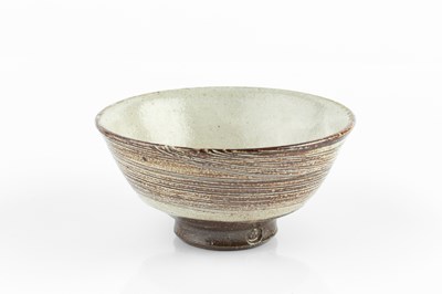Lot 587 - Phil Rogers (1951-2020) Bowl combed with iron...