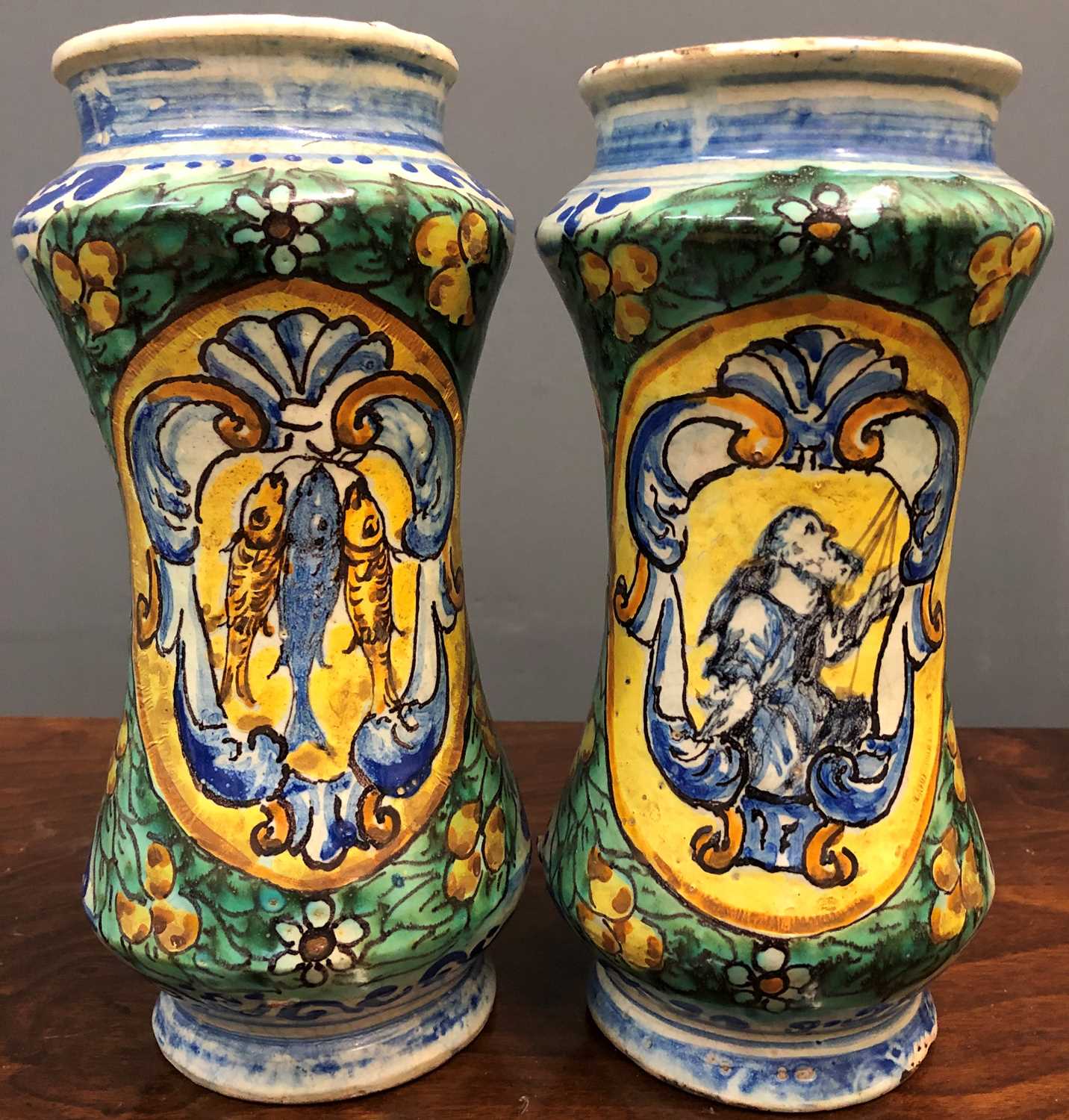 Lot 75 - A pair of 18th century Italian majolica...