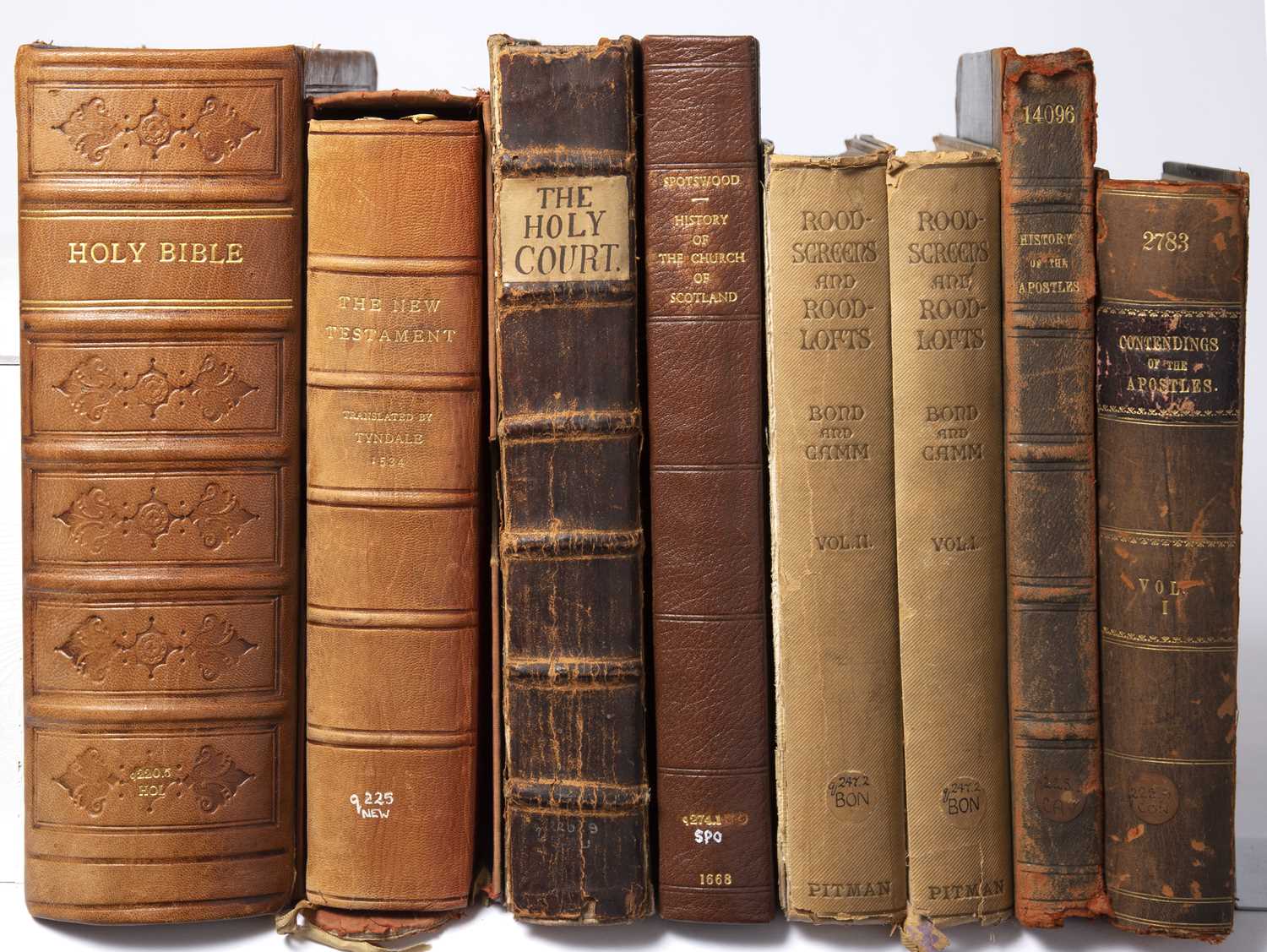 Lot 260 - The Holy Bible. Virtue London c1880. Tooled...