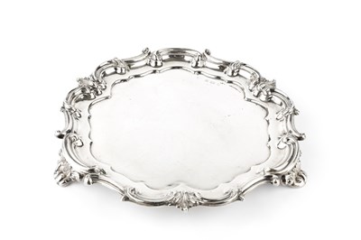 Lot 635 - An Edwardian silver salver, of shaped...