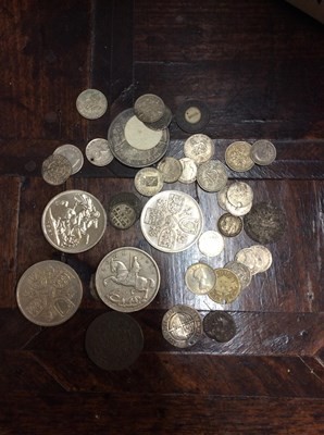 Lot 204 - A collection of British and foreign coins and...