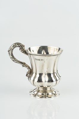 Lot 676 - An Edwardian silver christening mug, of lobed...