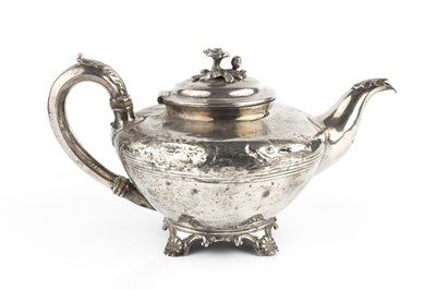 Lot 680 - A William IV silver tea pot, with flowerhead...