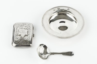 Lot 690 - An early Victorian silver fiddle pattern caddy...