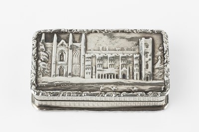 Lot 520 - A William IV silver castle top vinaigrette,...