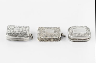 Lot 534 - A George III silver vinaigrette, of...