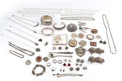 Lot 213 - A collection of silver and white metal...