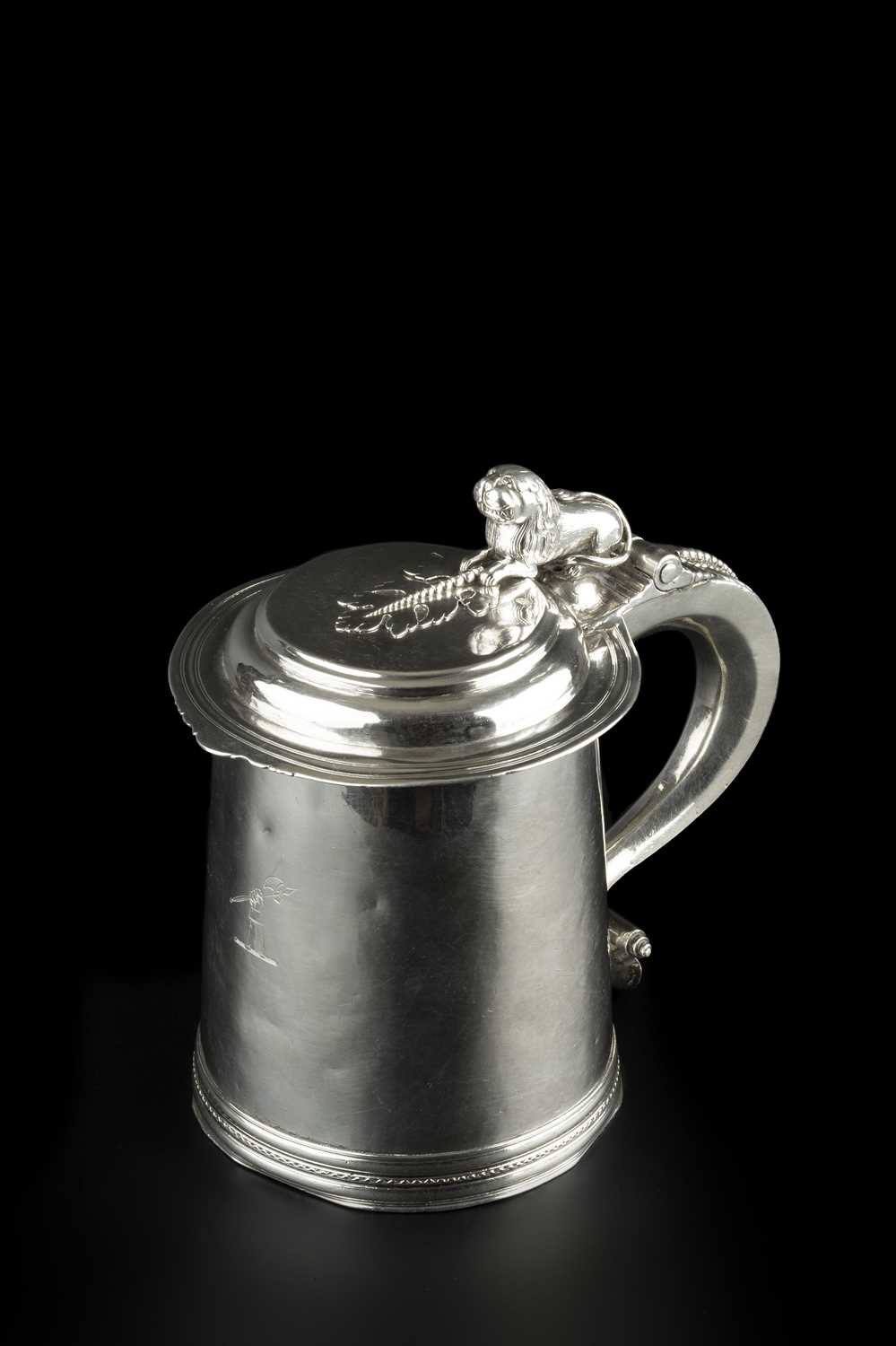 Lot 754 - A Late 17th century silver tankard, possibly...