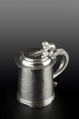Lot 754 - A Late 17th century silver tankard, possibly...