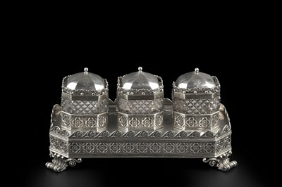 Lot 756 - A George III silver pierce decorated inkstand,...