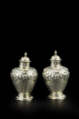 Lot 770 - A pair of mid 18th century Dutch silver tea...