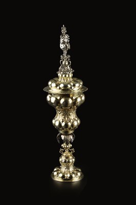 Lot 773 - A late 17th century German silver gilt cup and...