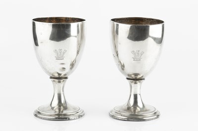 Lot 786 - A pair of George III silver goblets, with gilt...