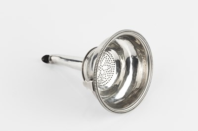 Lot 791 - A George III silver wine funnel, with beaded...