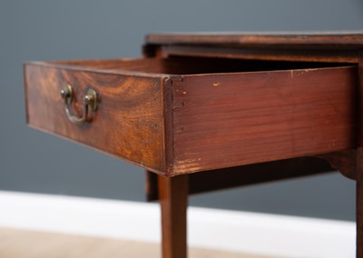 Lot 38 - A George III mahogany small size Pembroke...