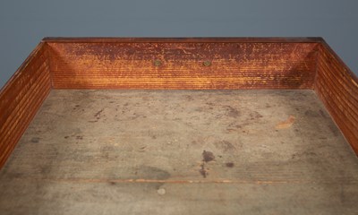 Lot 38 - A George III mahogany small size Pembroke...