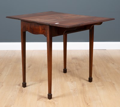 Lot 38 - A George III mahogany small size Pembroke...