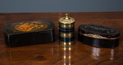 Lot 401 - A tortoiseshell and pique decorated snuff box,...