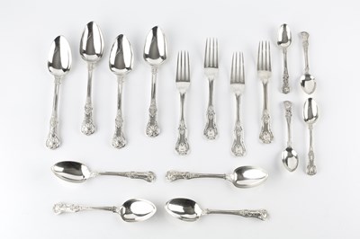 Lot 806 - A matched service of early 19th Century silver...