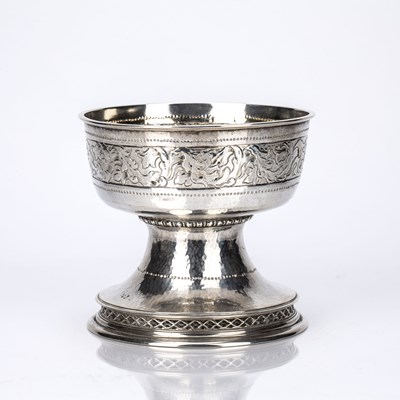 Lot 430 - Edward VII silver pedestal bowl bearing marks...