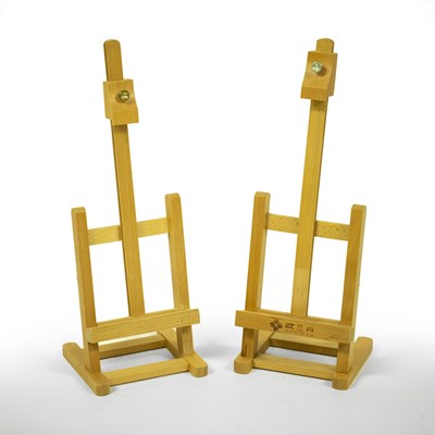 Lot 508 - An Ousiden table top beechwood picture easel,...