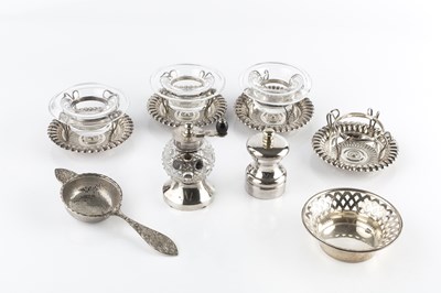 Lot 869 - A small collection of silver, comprising a set...