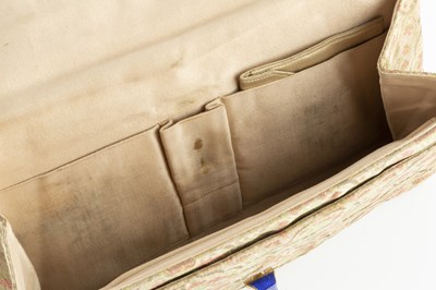 Lot 224 - An Art Deco evening bag by Cartier, the...