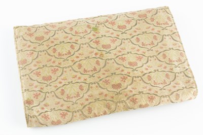 Lot 224 - An Art Deco evening bag by Cartier, the...