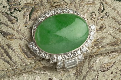 Lot 224 - An Art Deco evening bag by Cartier, the...