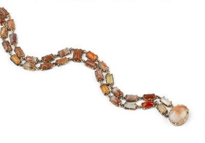 Lot 20 - A 19th century agate panel bracelet, designed...