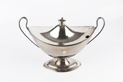 Lot 901 - A silver plated twin handled pedestal tureen...