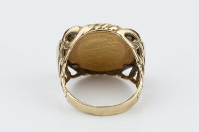 Lot 324 - A half sovereign ring, the Elizabeth II half...