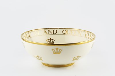Lot 802 - Grays Pottery George VI and Queen Elizabeth...