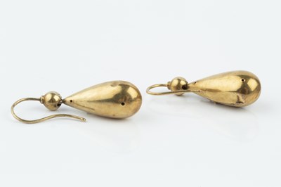 Lot 19 - Two pairs of Victorian ear pendants, the first...