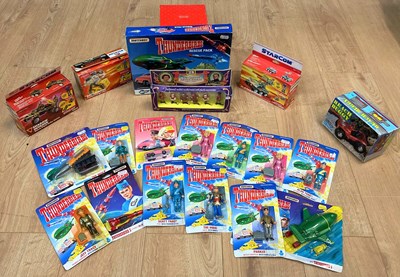 Lot 89 - A box of modern toys including Starcom,...