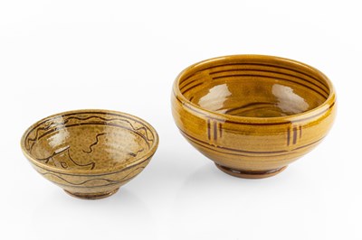 Lot 549 - Clive Bowen (b.1943) Bowl slip decorated with...