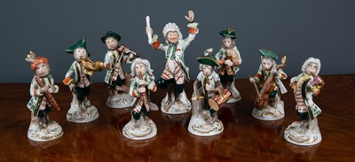 Lot 272 - A set of nine Schreibe-Alsbach porcelain...