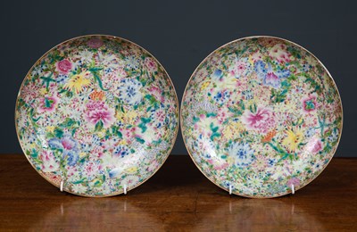 Lot 111 - A pair of Chinese porcelain dishes with...