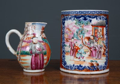 Lot 372 - An 18th century Chinese export porcelain...